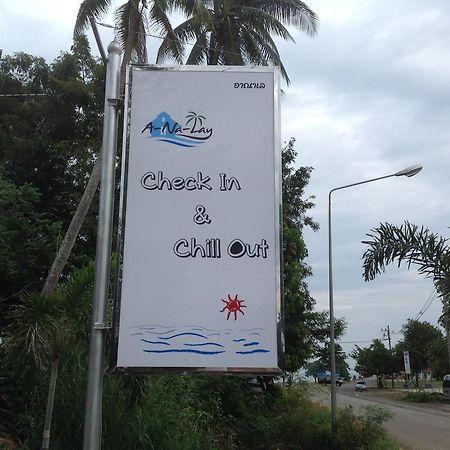 Check In And Chill Out Hotell Ban Laem Sok Exteriör bild